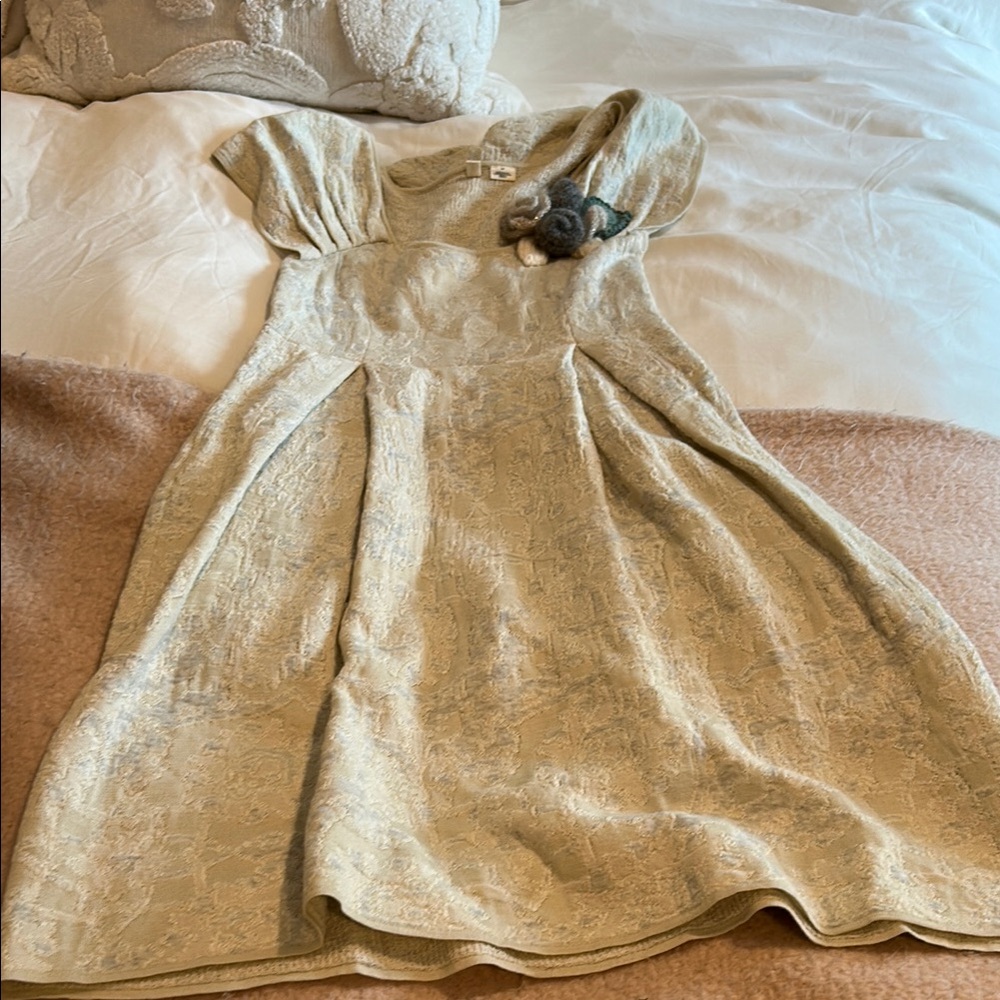 Elegant Cream Lace Dress